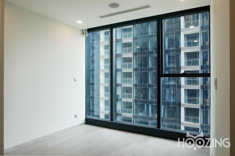 Vinhomes Golden River Apartment 2 Bedrooms Basic Furnished & Open